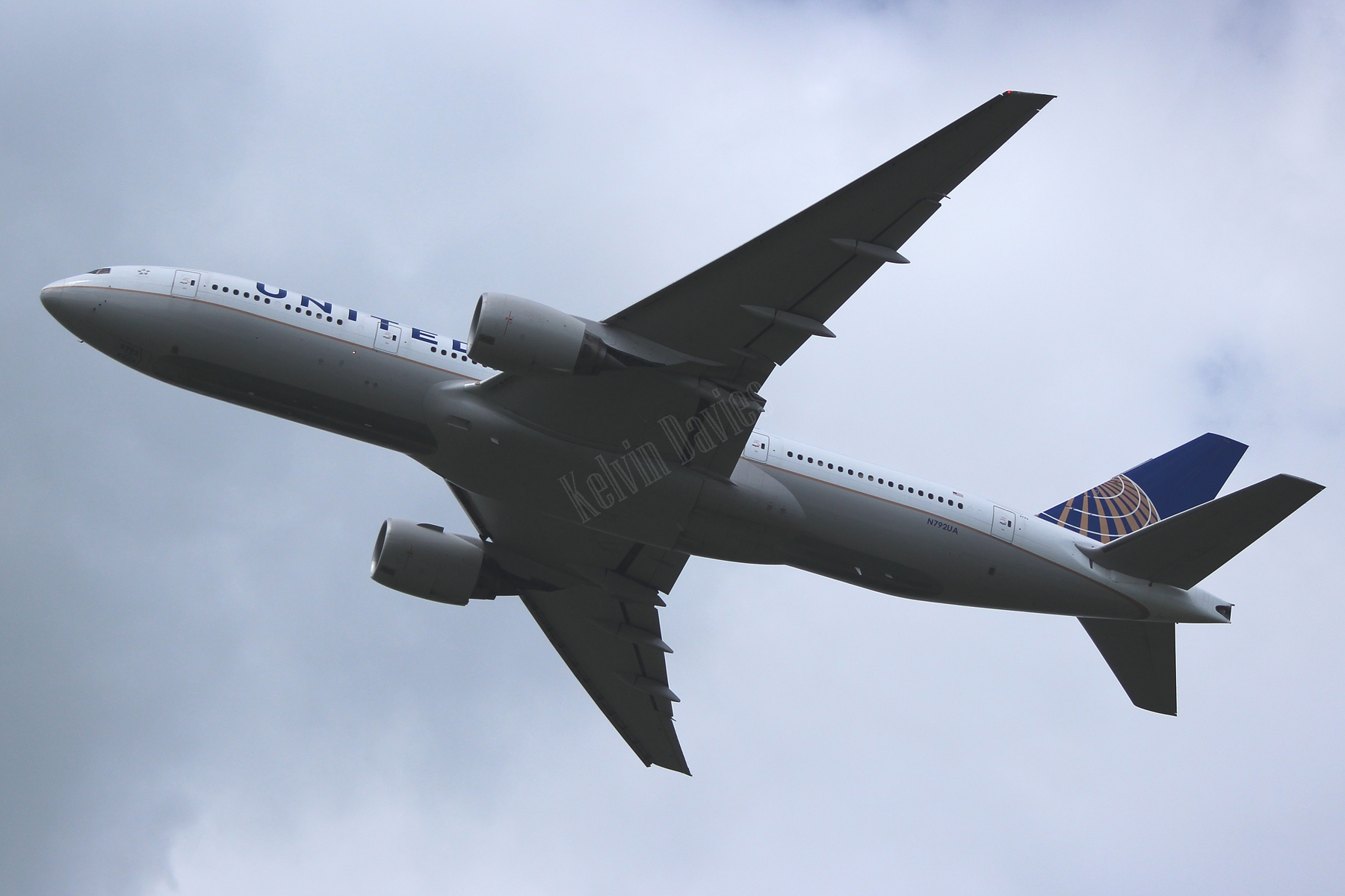 United Airlines 777 N792UA