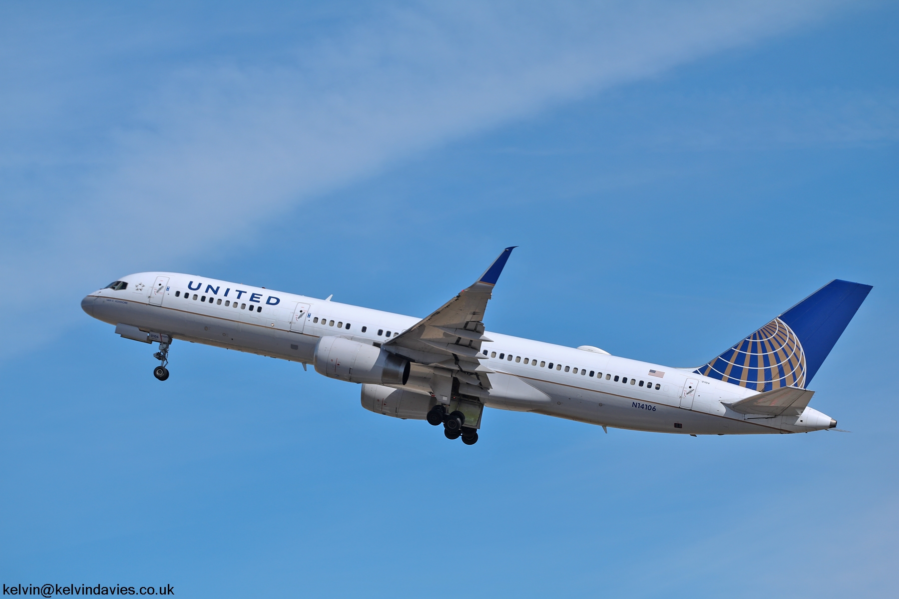 United Airlines 757 N14106