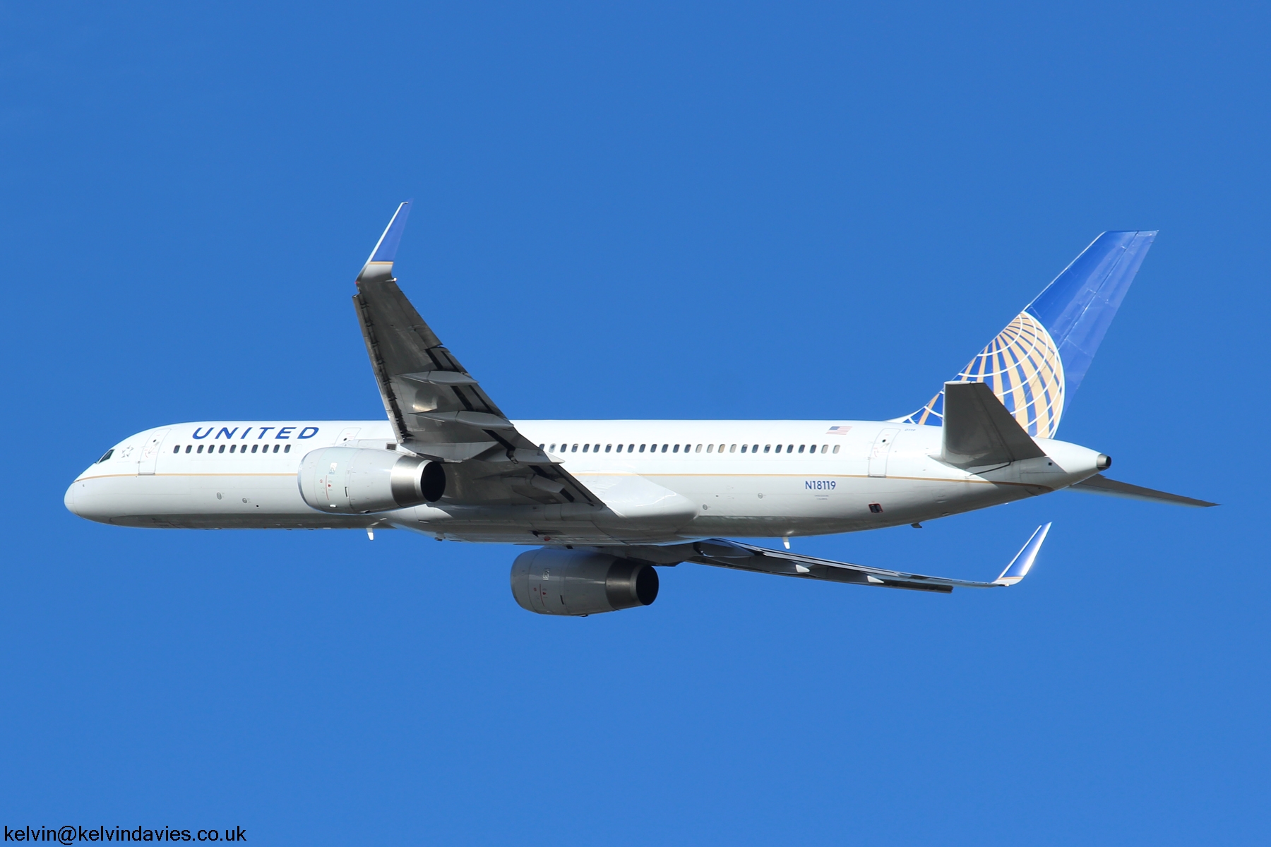 United Airlines 757 N18119