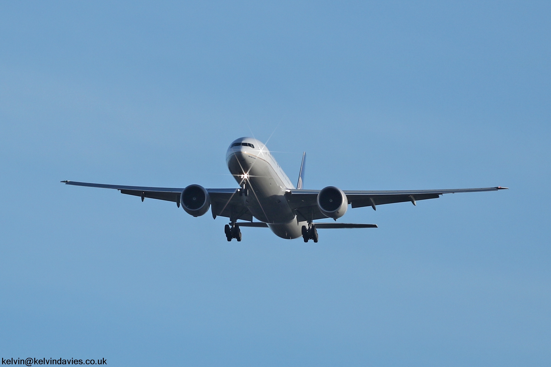 United Airlines 777 N2331U