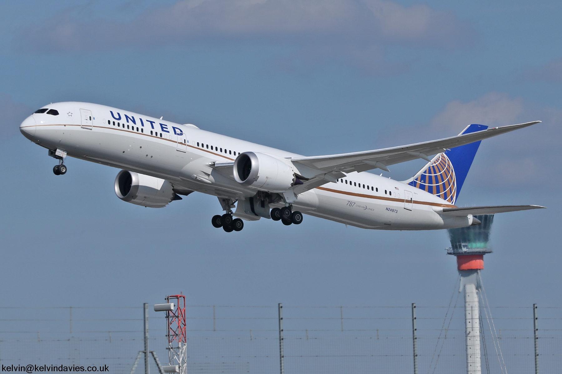 United Airlines 787 N24973