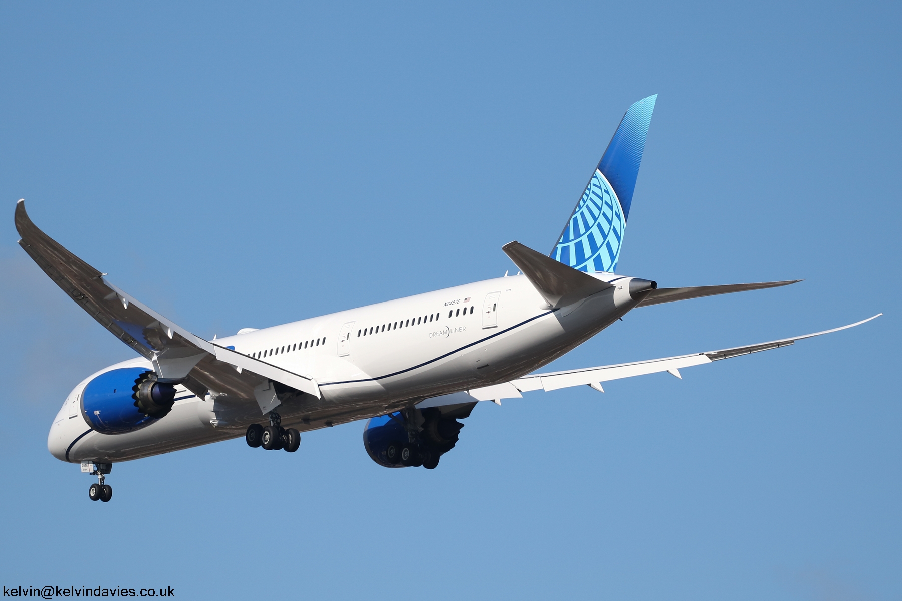 United Airlines 787 N24976