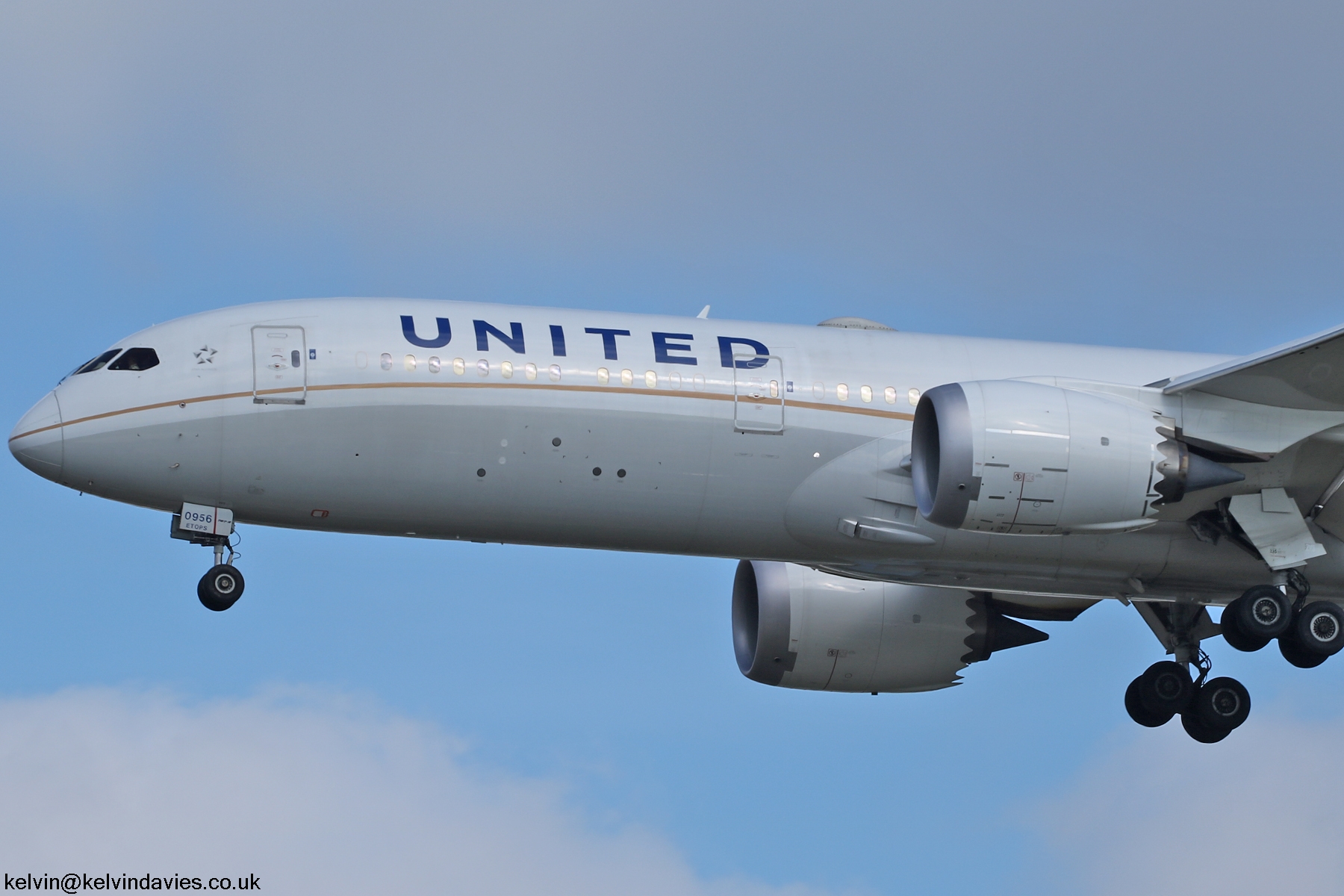 United Airlines 787 N45956