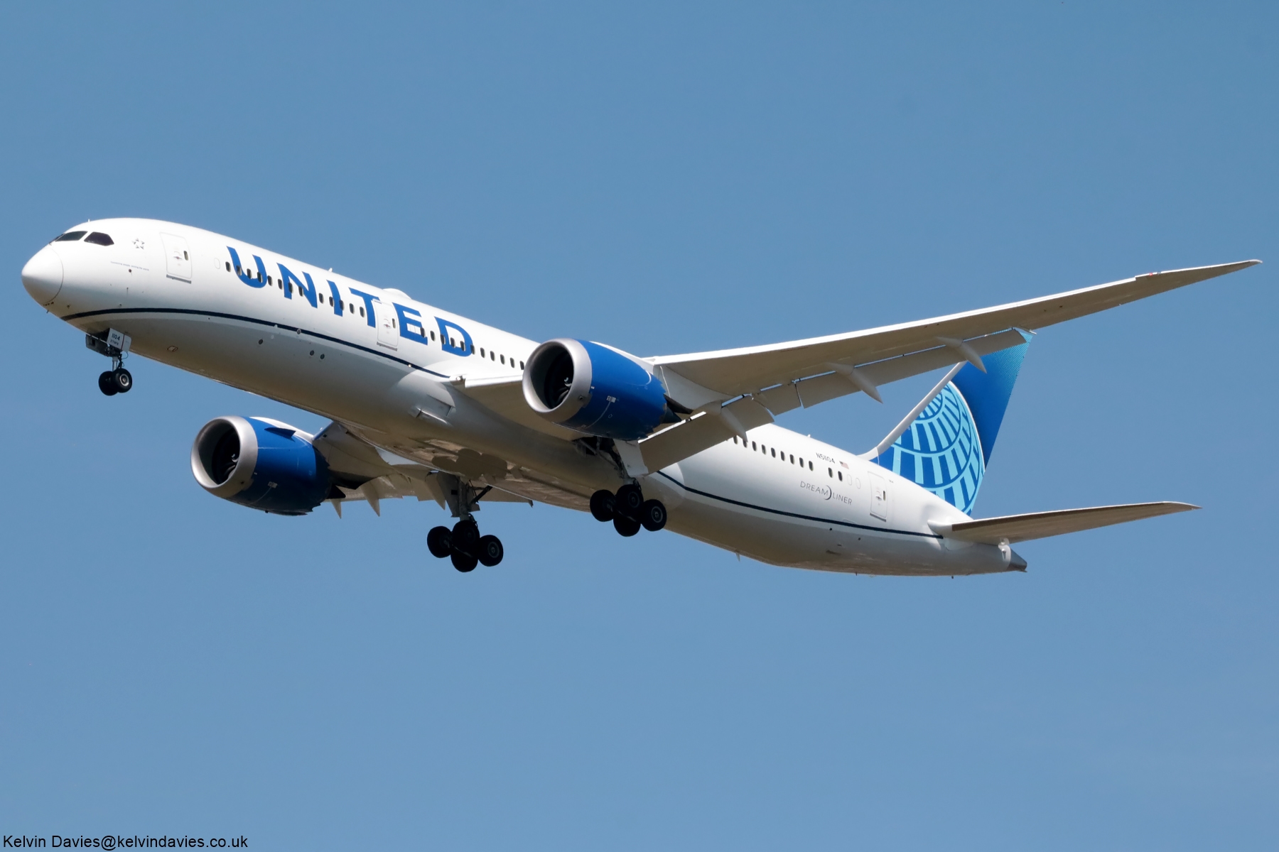 United Airlines 787 N51104