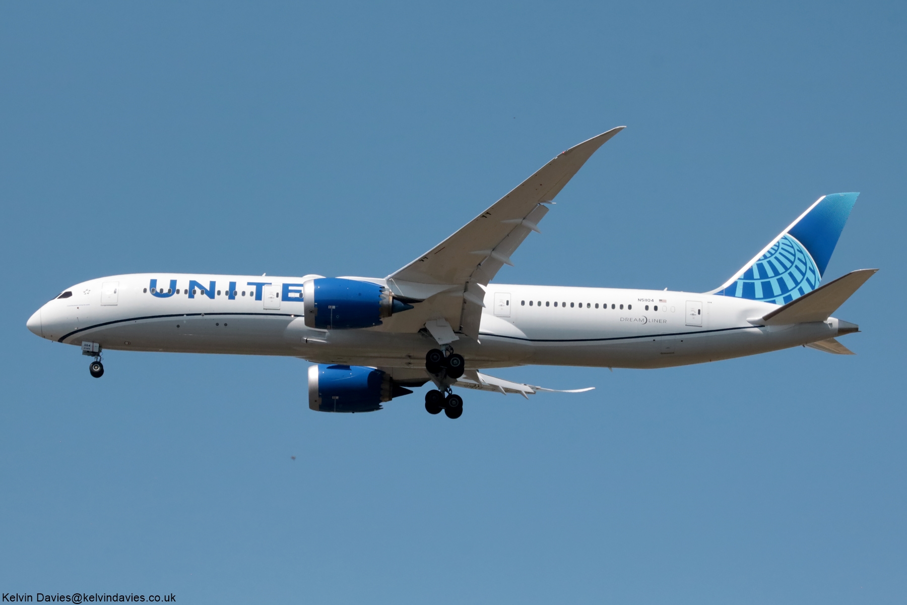 United Airlines 787 N51104