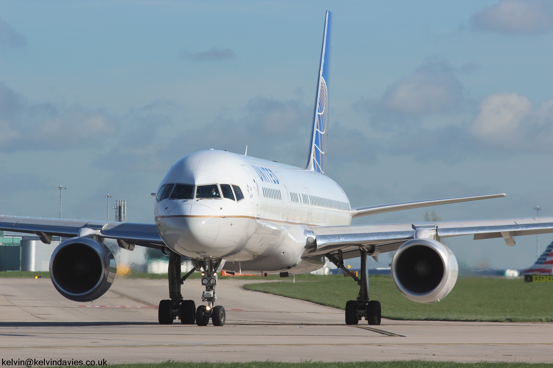 United Airlines 757 N67134