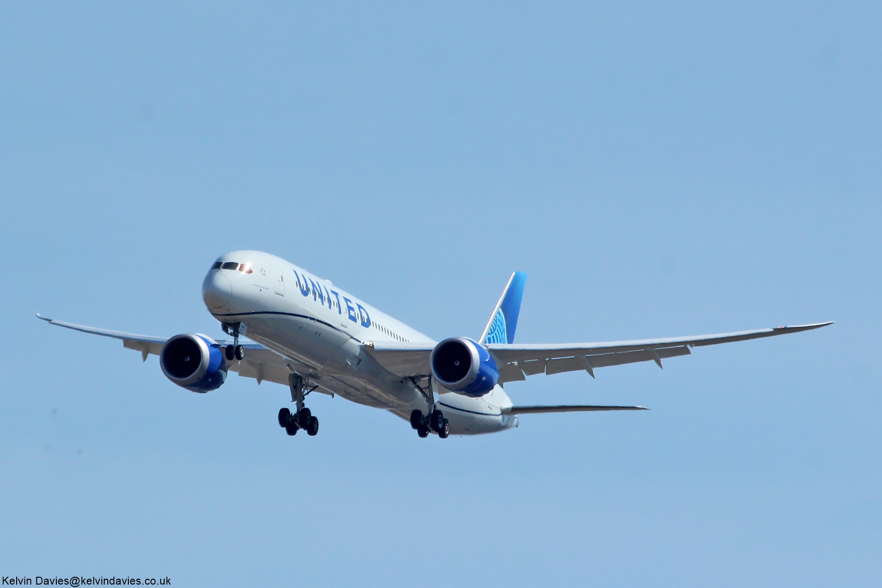 United Airlines 787 N71108