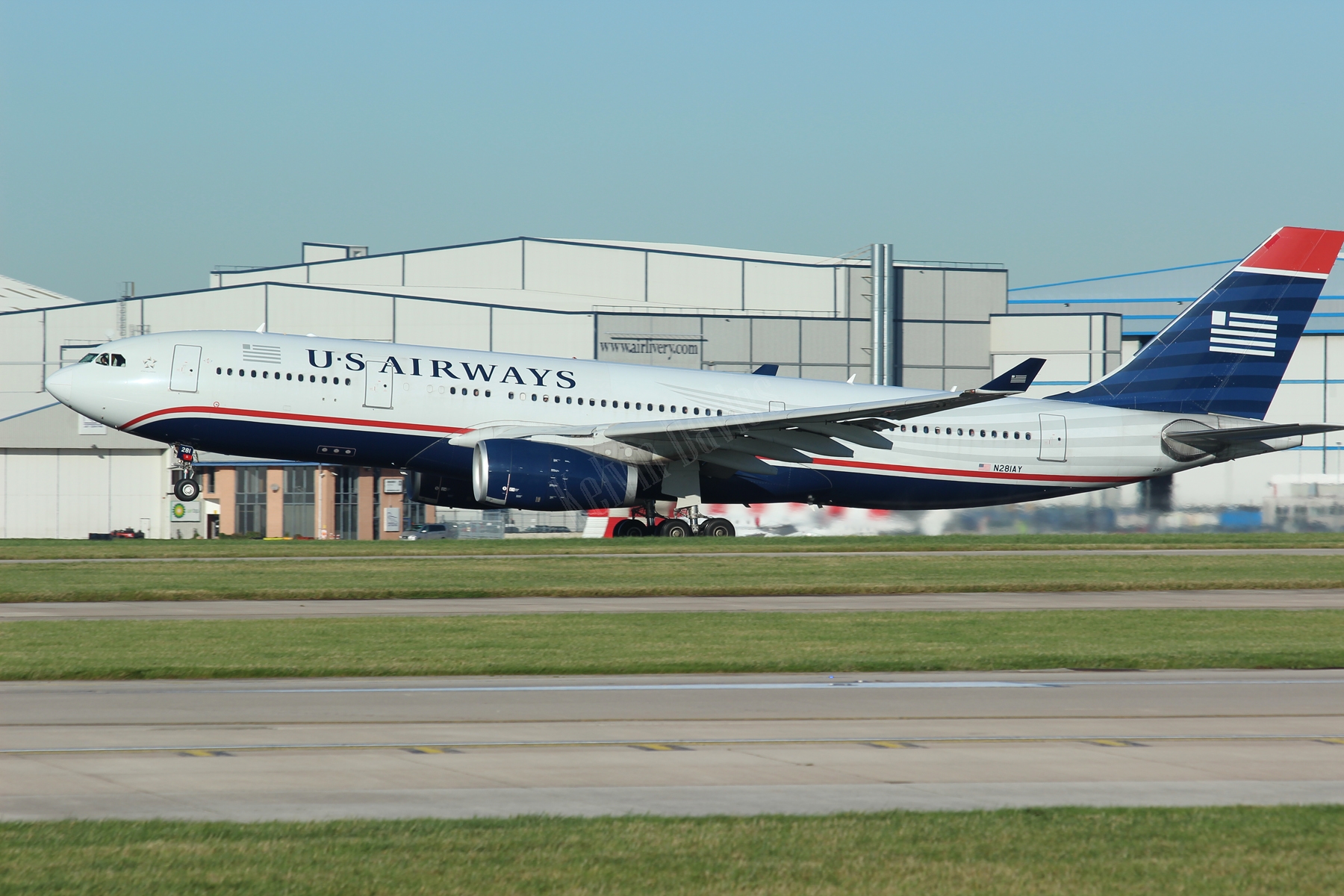 US Airways A330 N281AY