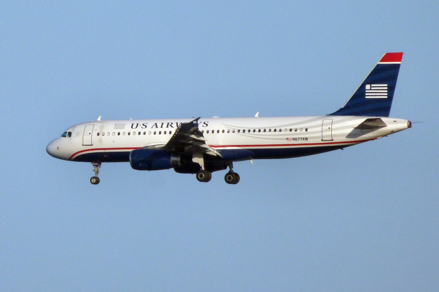 N677AW A320-232