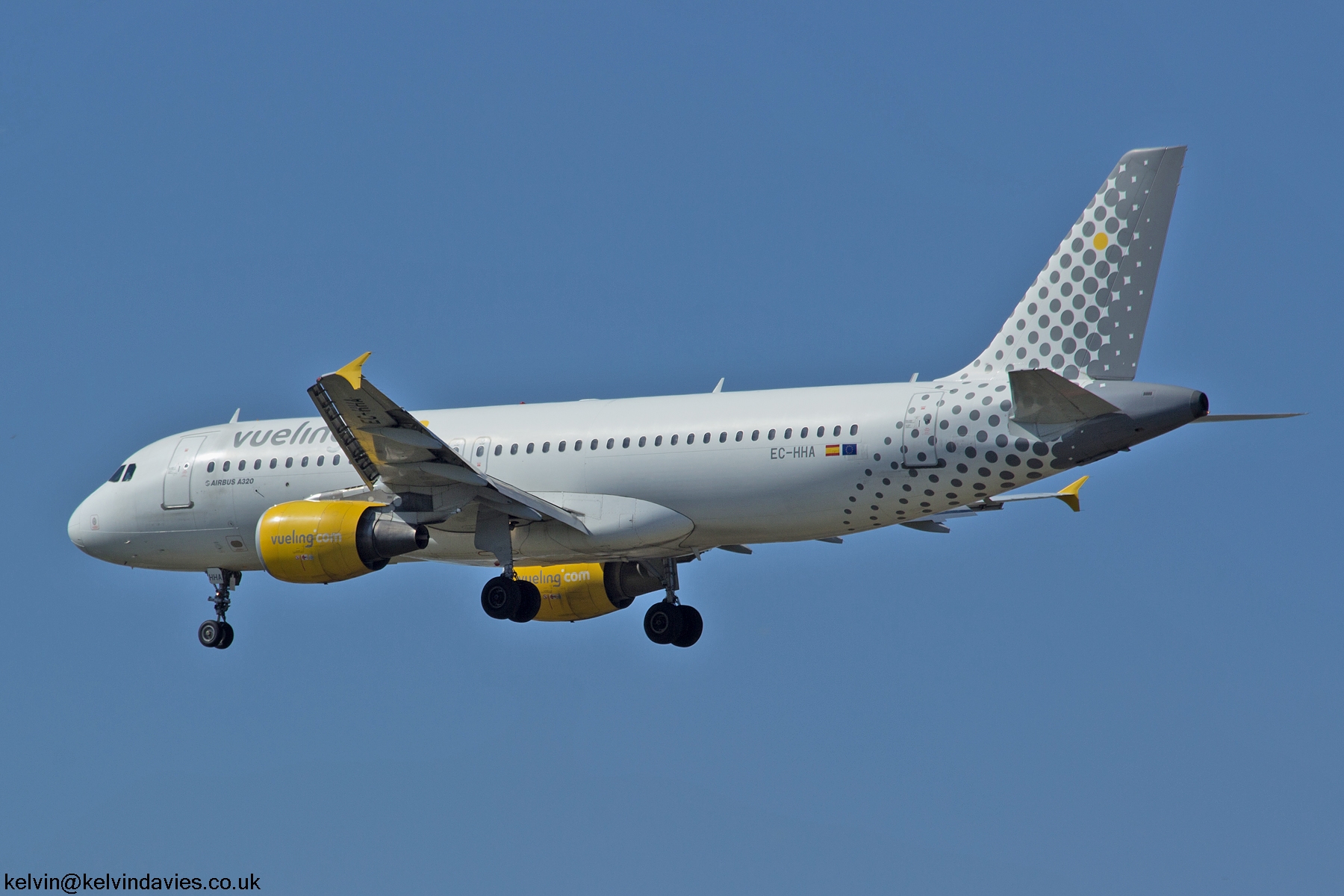 Vueling Airlines A320 EC-HHA
