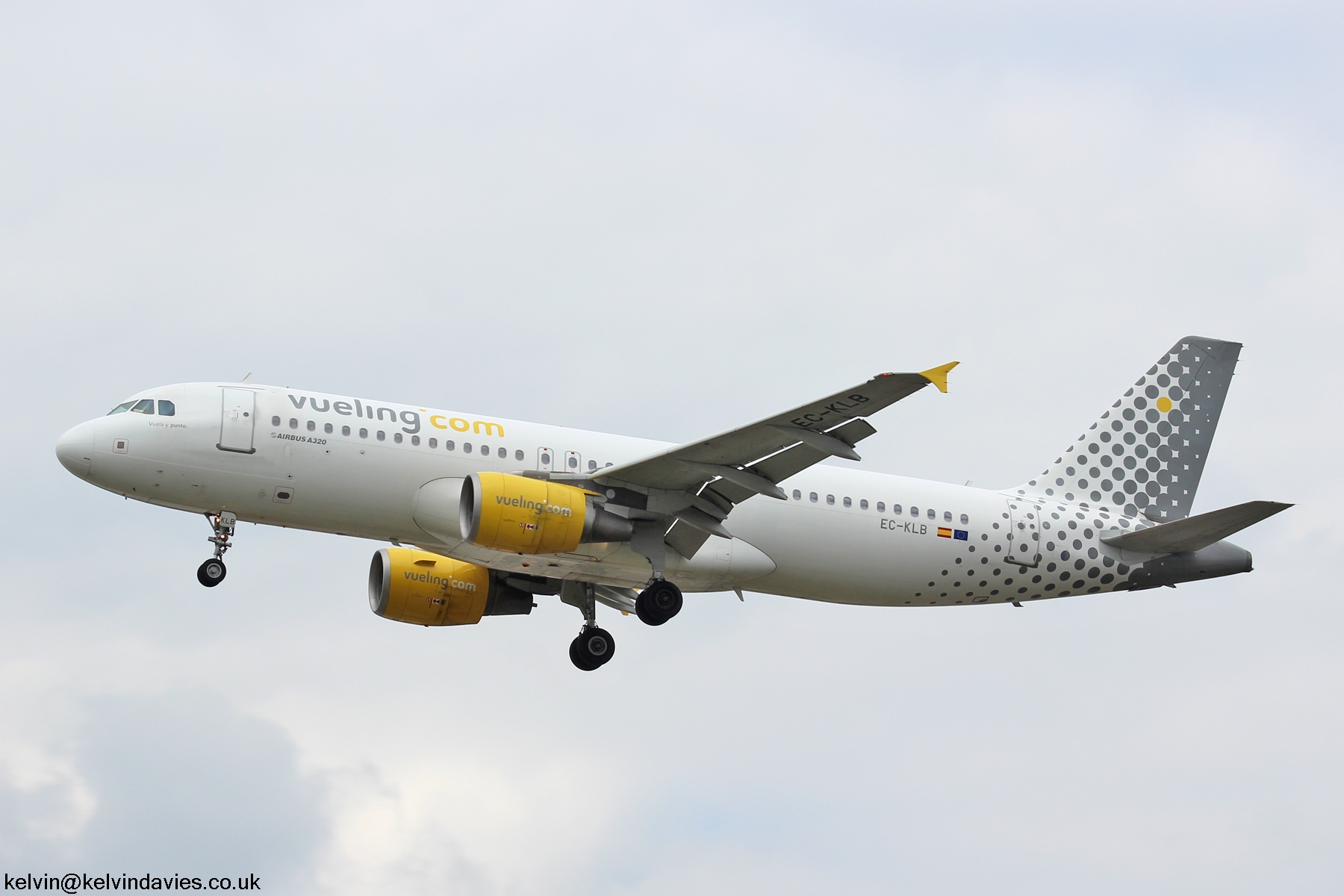 Vueling Airlines A320 EC-KLB