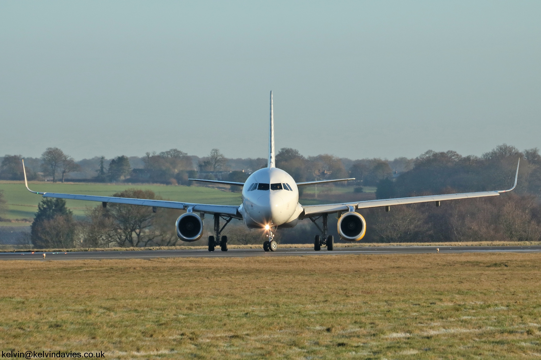 Vueling Airlines A320 EC-LZF