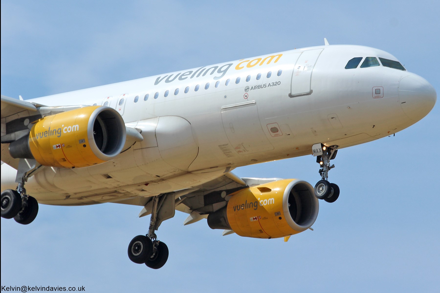 Vueling Airlines A320 EC-MAX