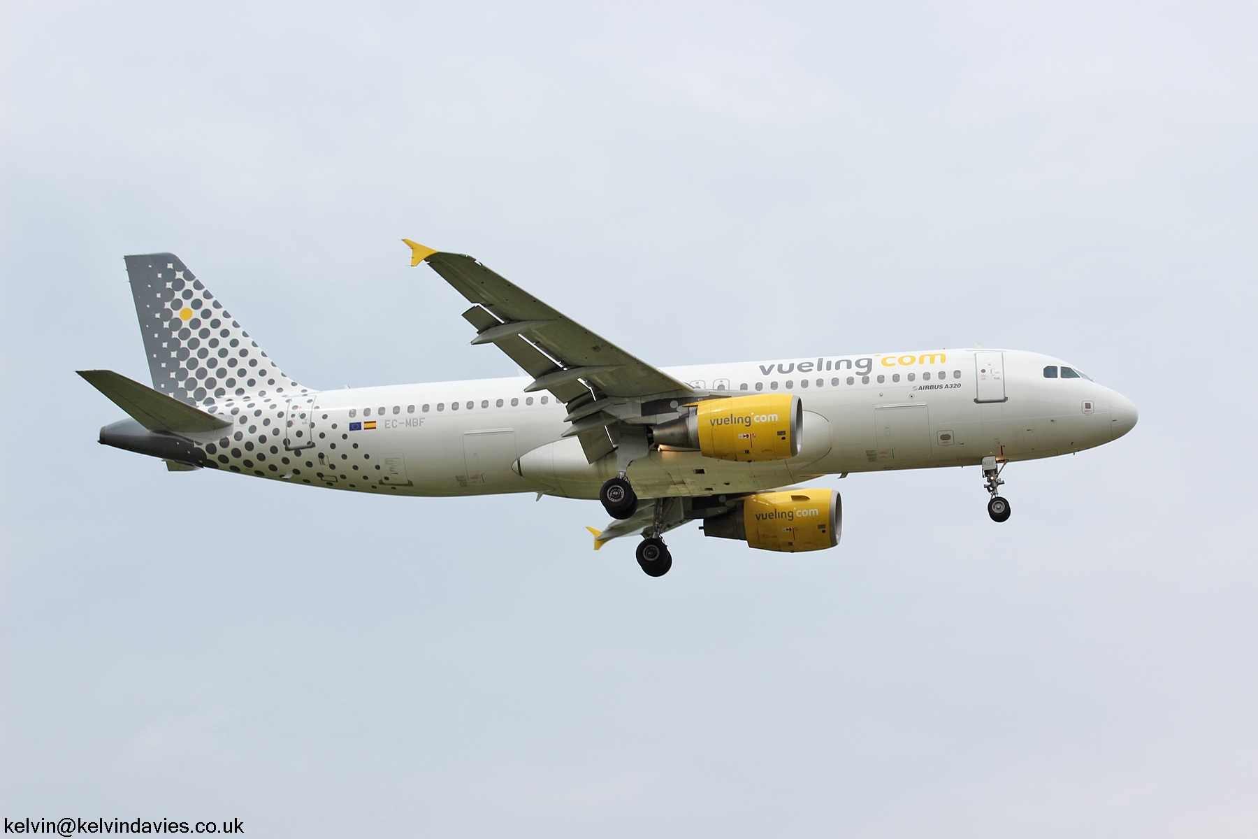 Vueling Airlines A320 EC-MBF