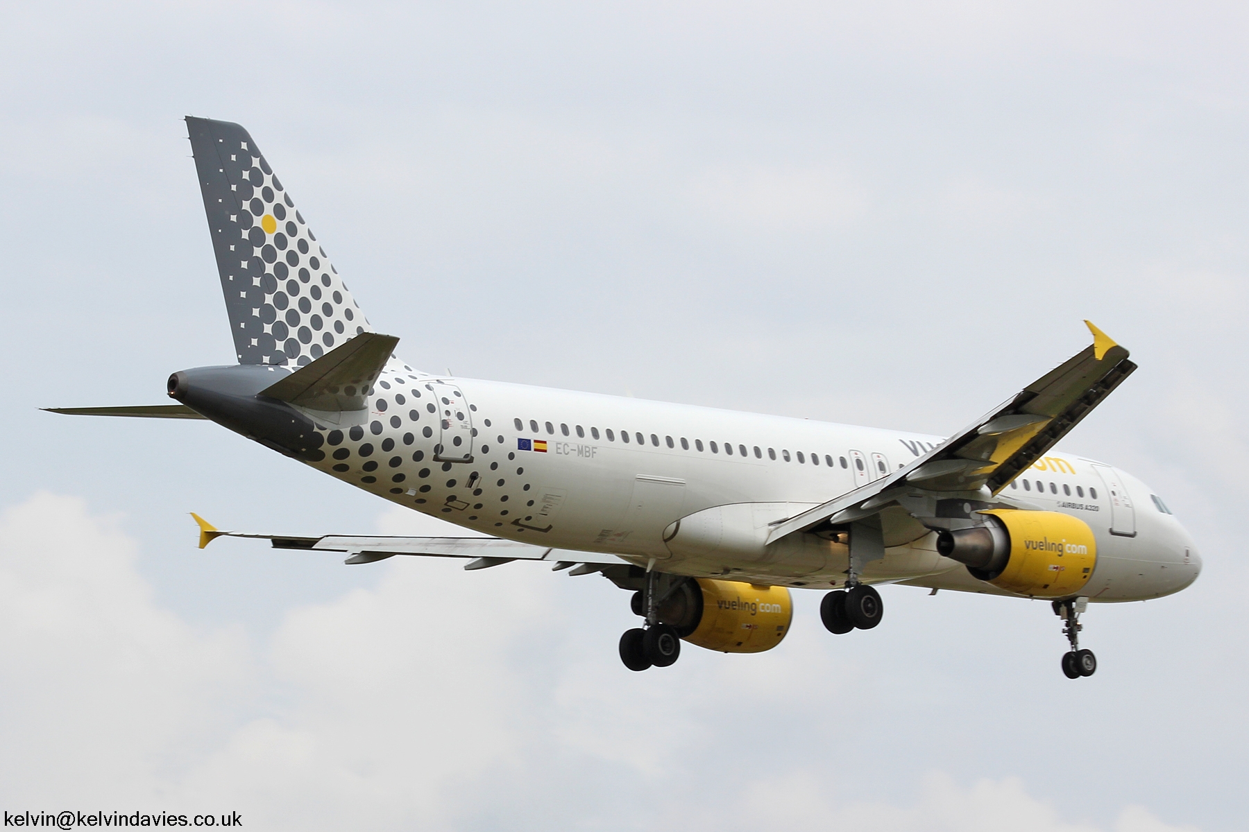 Vueling Airlines A320 EC-MBF