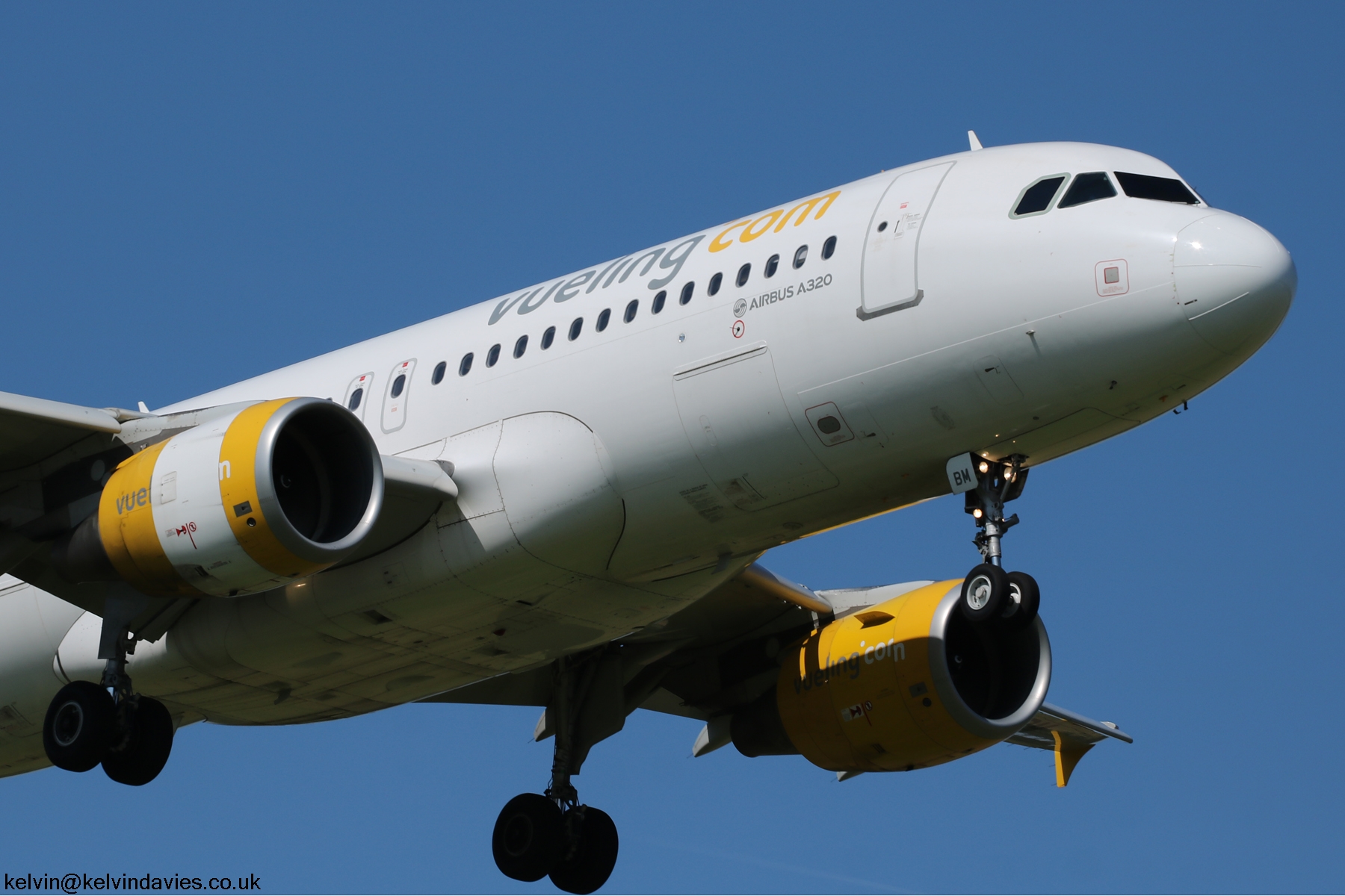 Vueling Airlines A320 EC-MBM