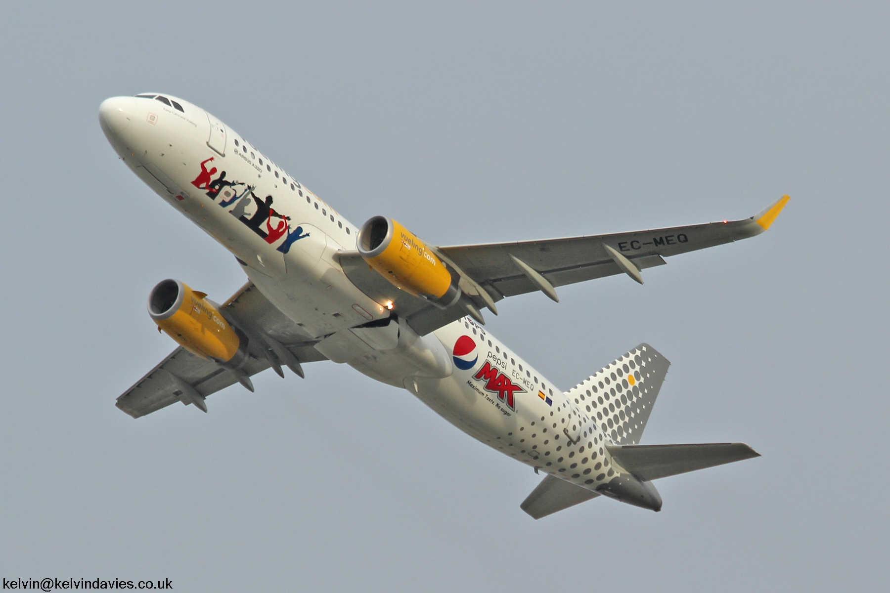 Vueling Airlines A320 EC-MEQ