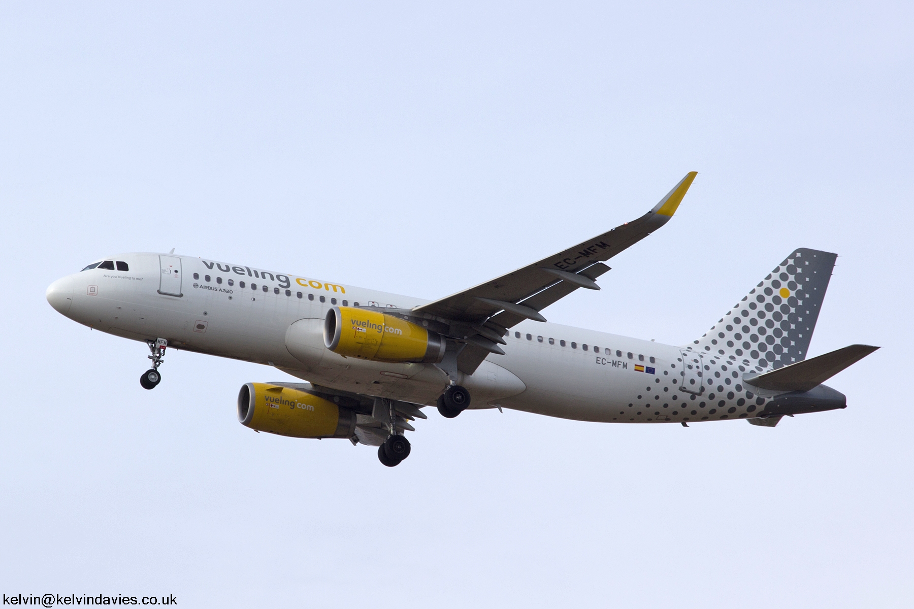 Vueling Airlines A320 EC-MFM