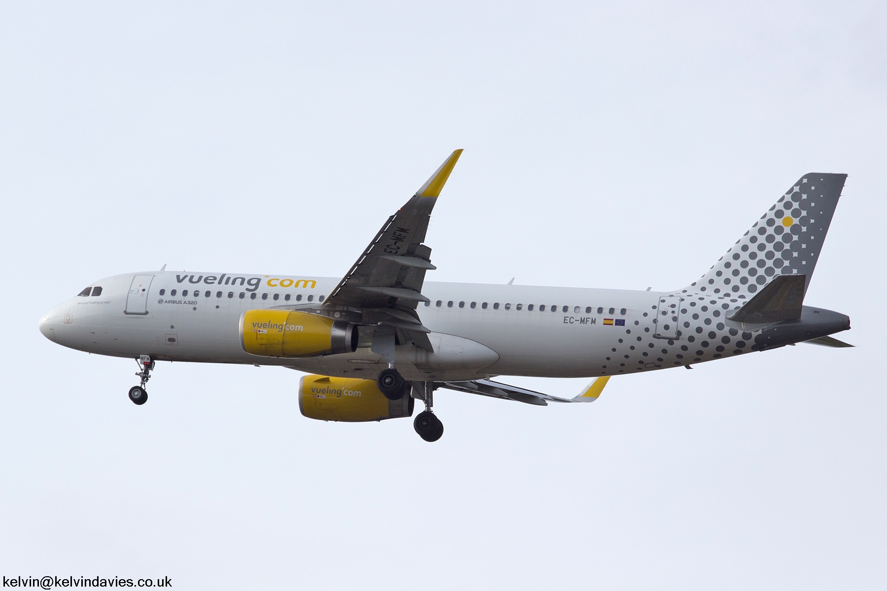 Vueling Airlines A320 EC-MFM