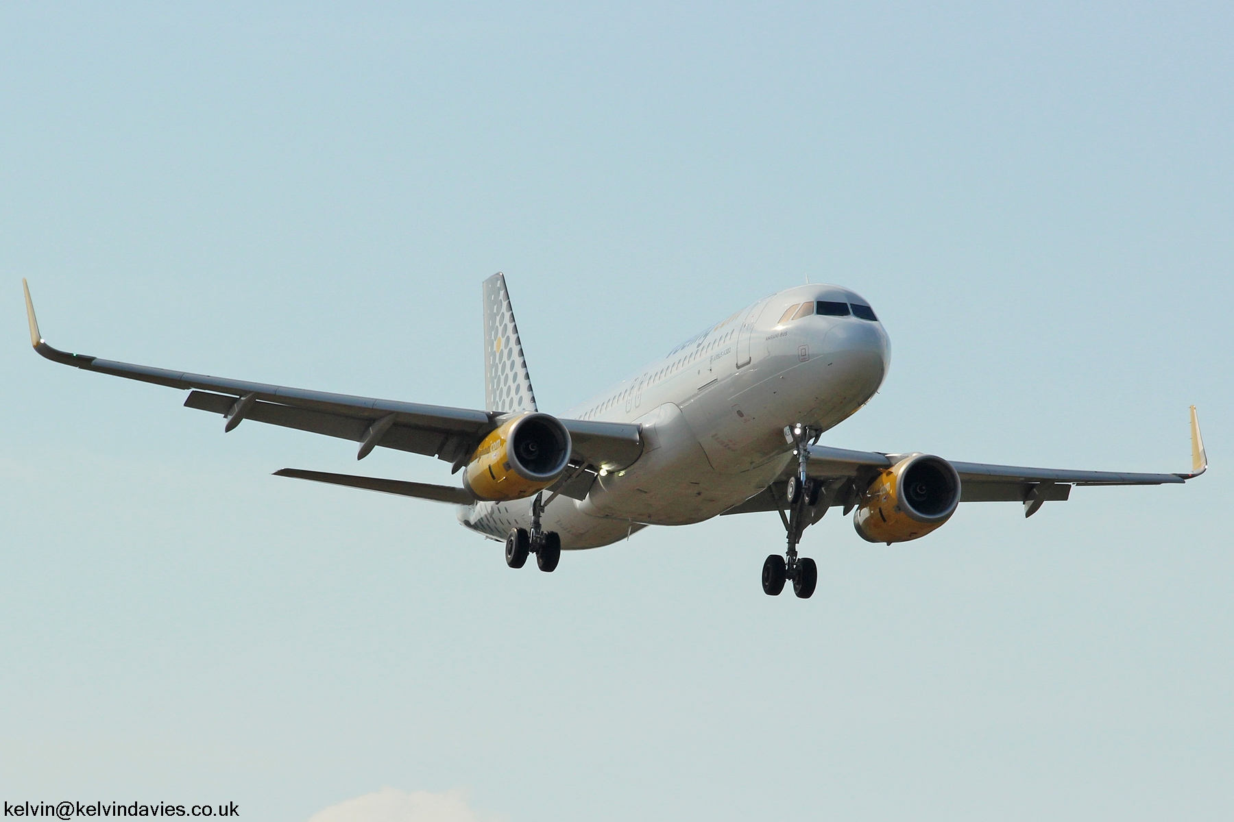 Vueling Airlines A320L EC-MLE