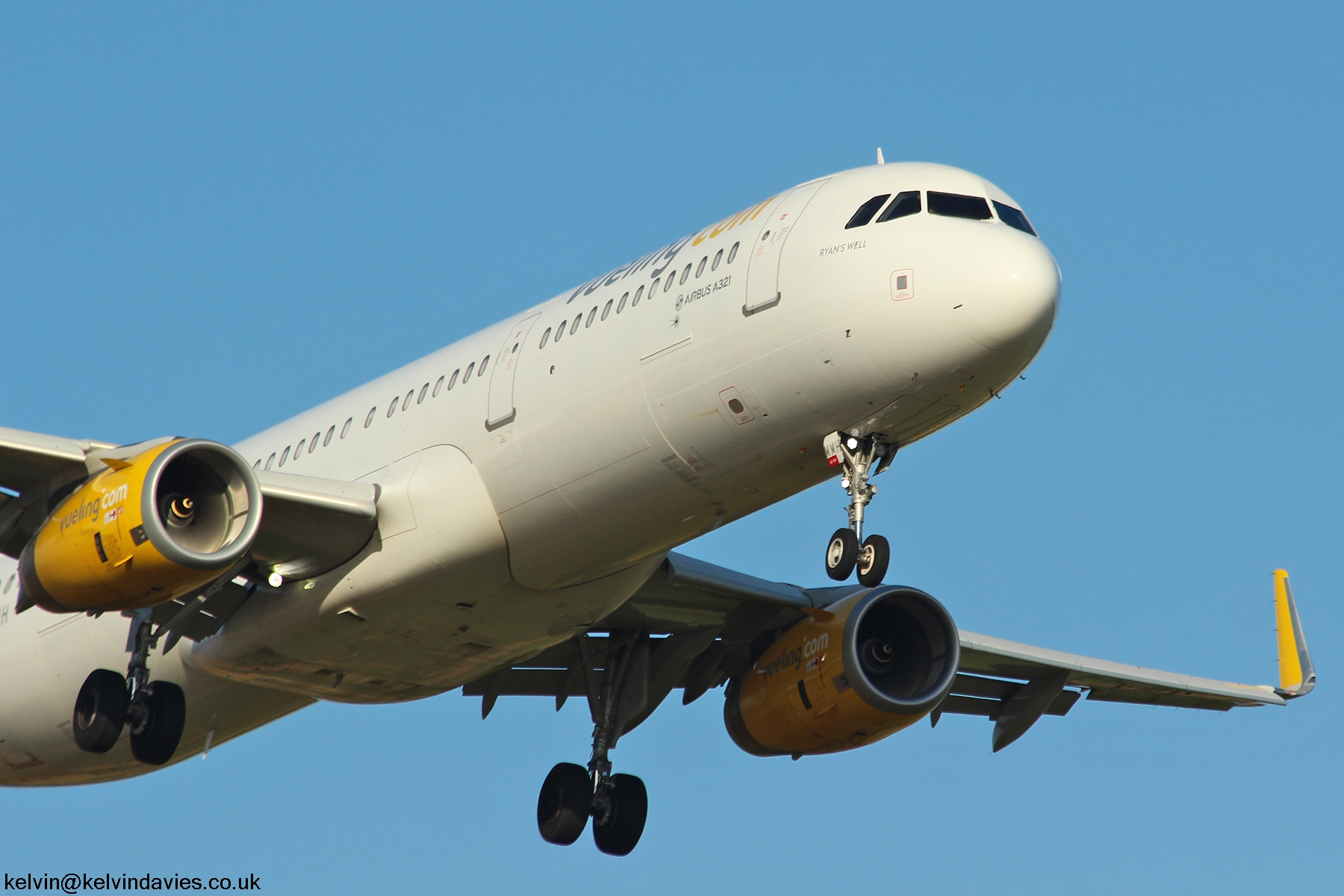 Vueling Airlines A320 EC-MMH