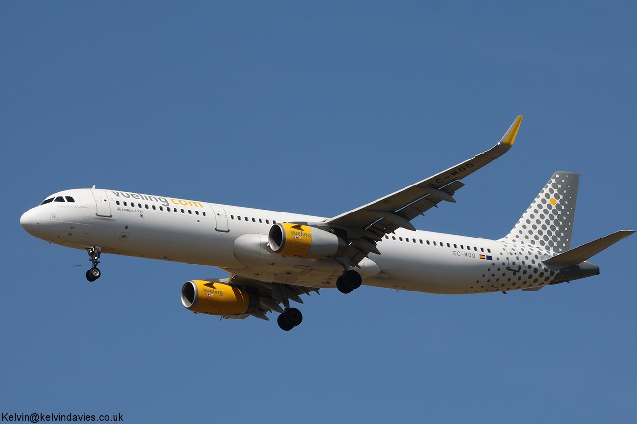 Vueling Airlines A321 EC-MOO