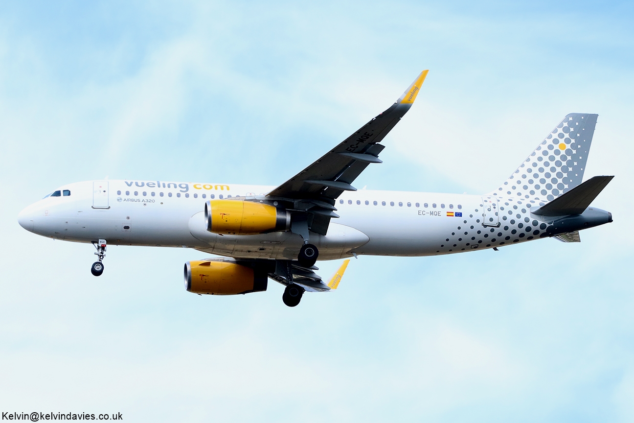 Vueling Airlines A320 EC-MQE