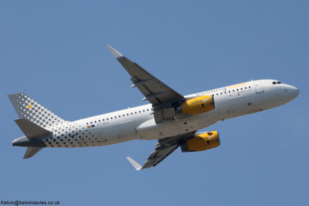 Vueling Airlines A320 EC-MVD
