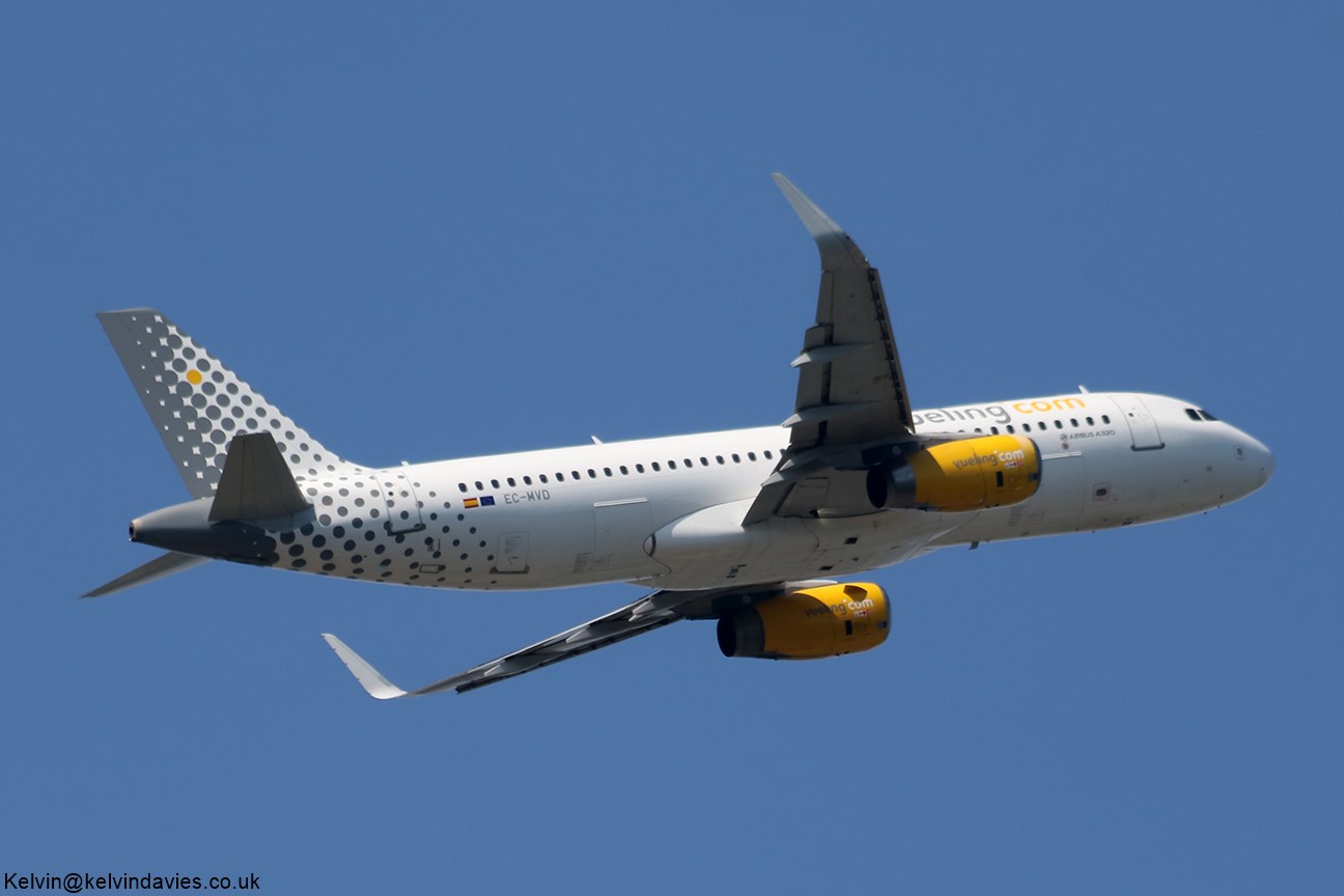 Vueling Airlines A320 EC-MVD