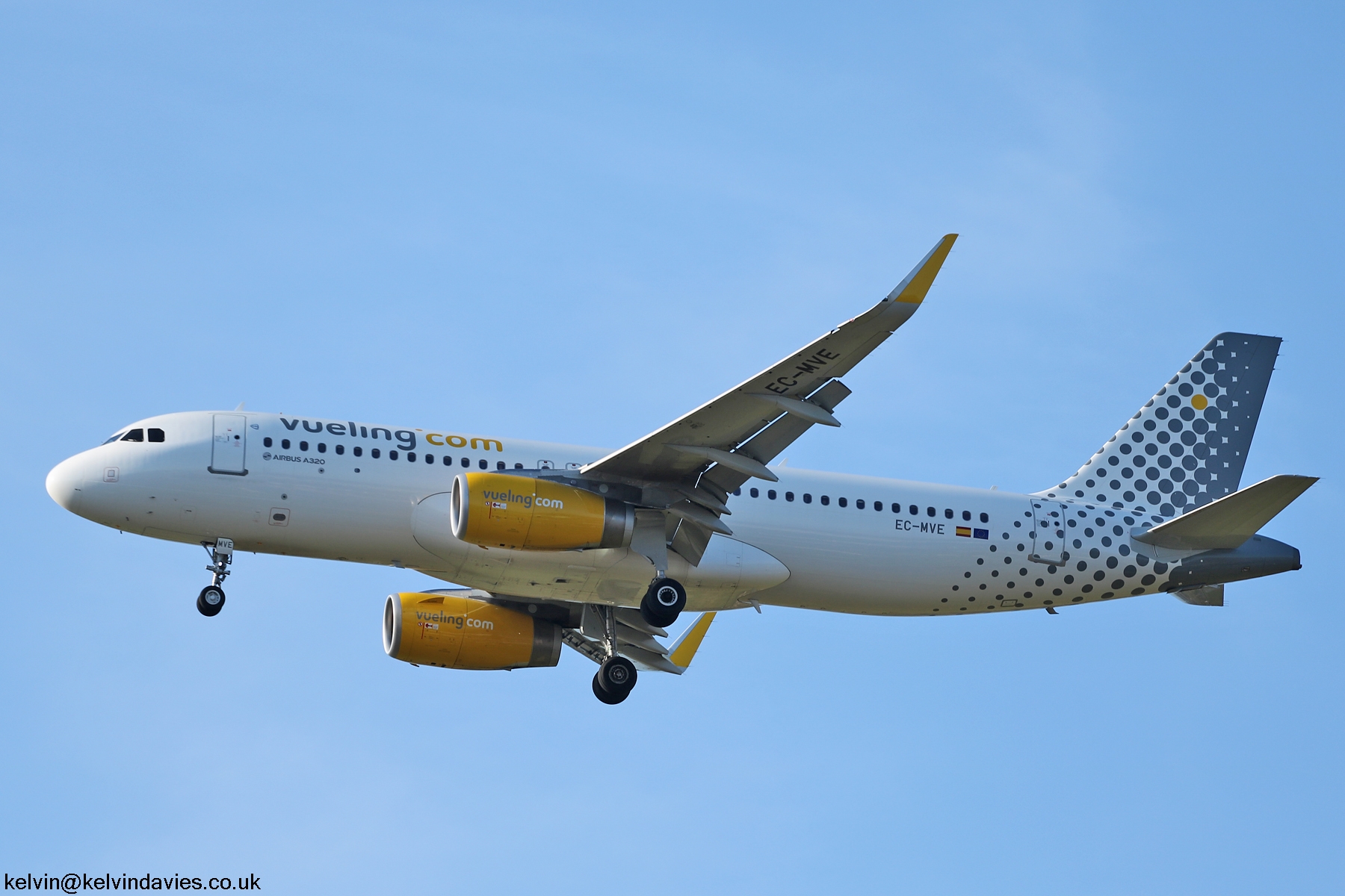 Vueling Airlines A320 EC-MVE