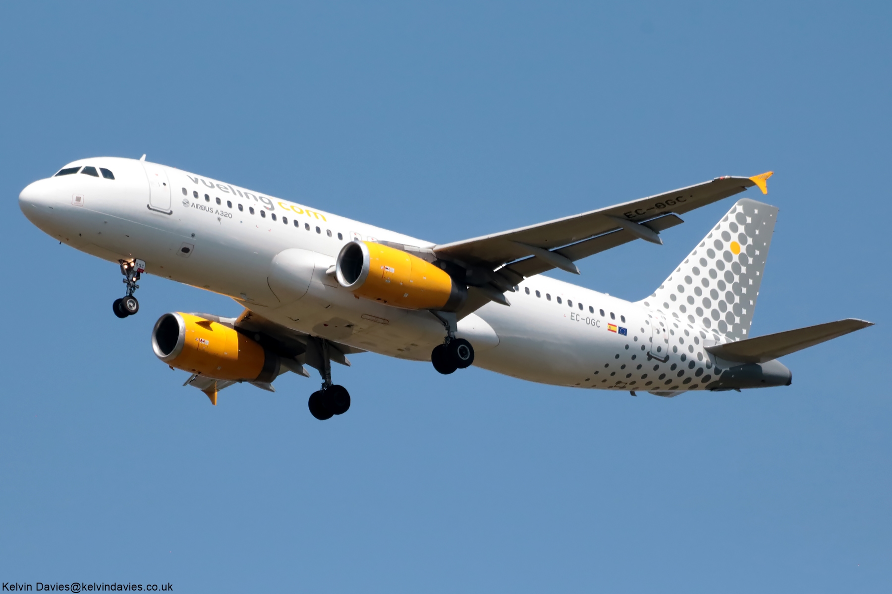 Vueling Airlines A320 EC-OGC