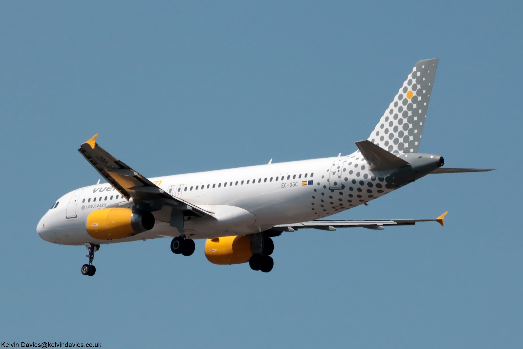 Vueling Airlines A320 EC-OGC