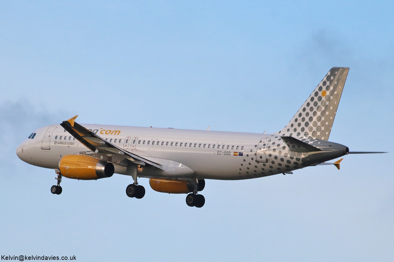 Vueling Airlines A320 EC-OGD