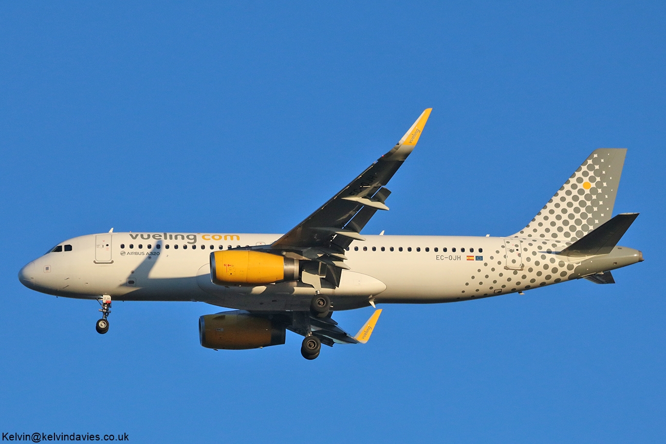Vueling Airlines A320 EC-OJH