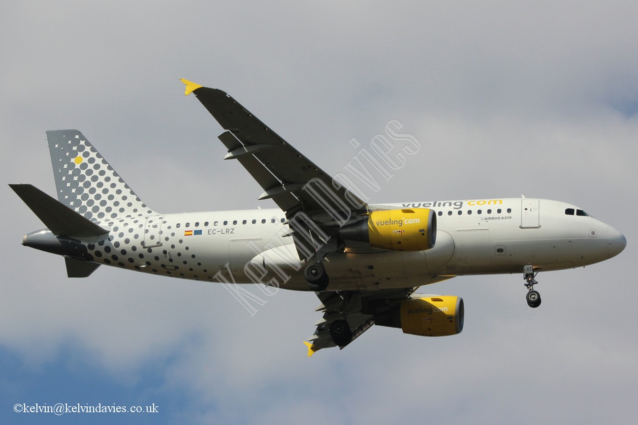Vueling Airlines A319 EC-LRZ