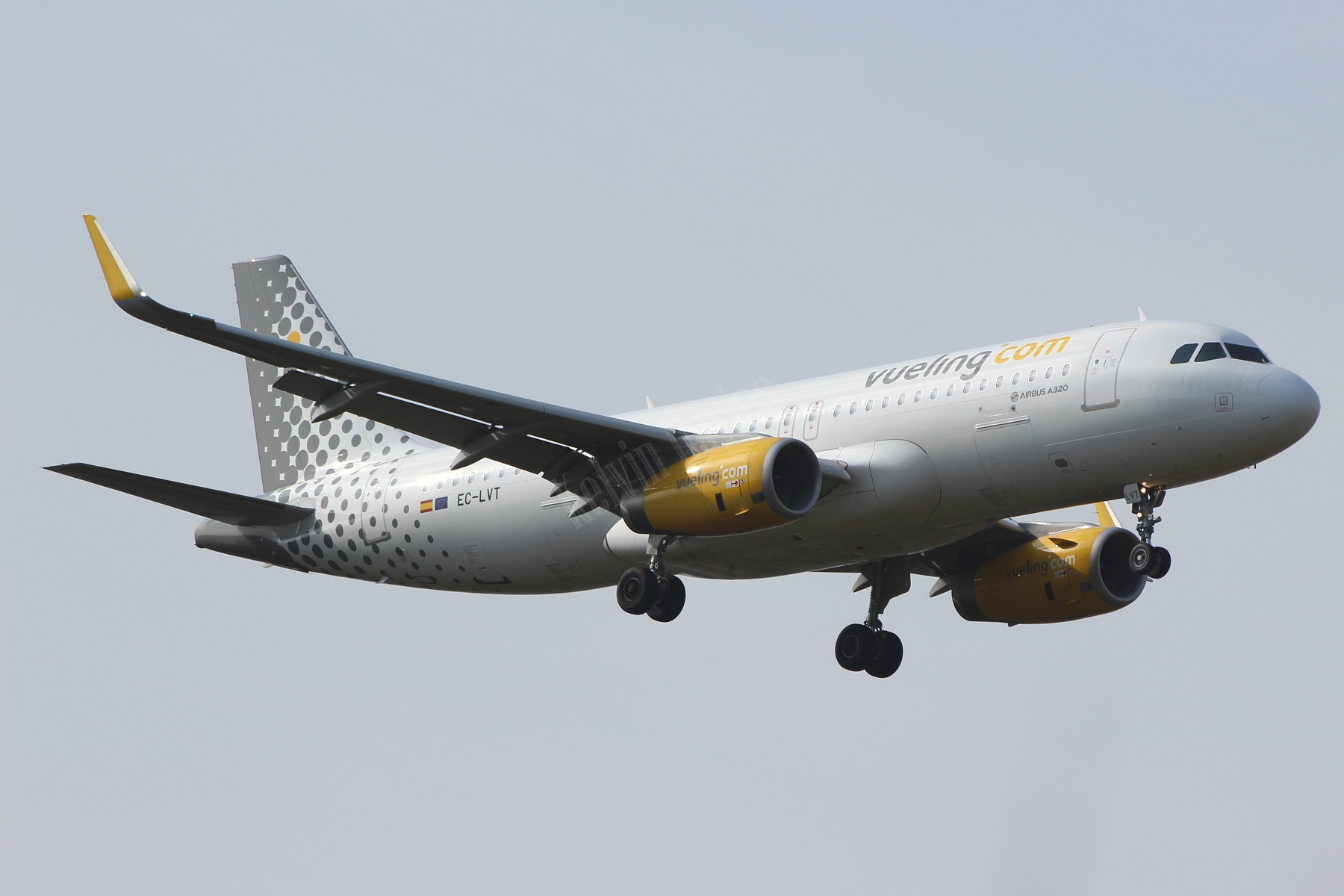 Vueling Airlines A320 EC-LVT