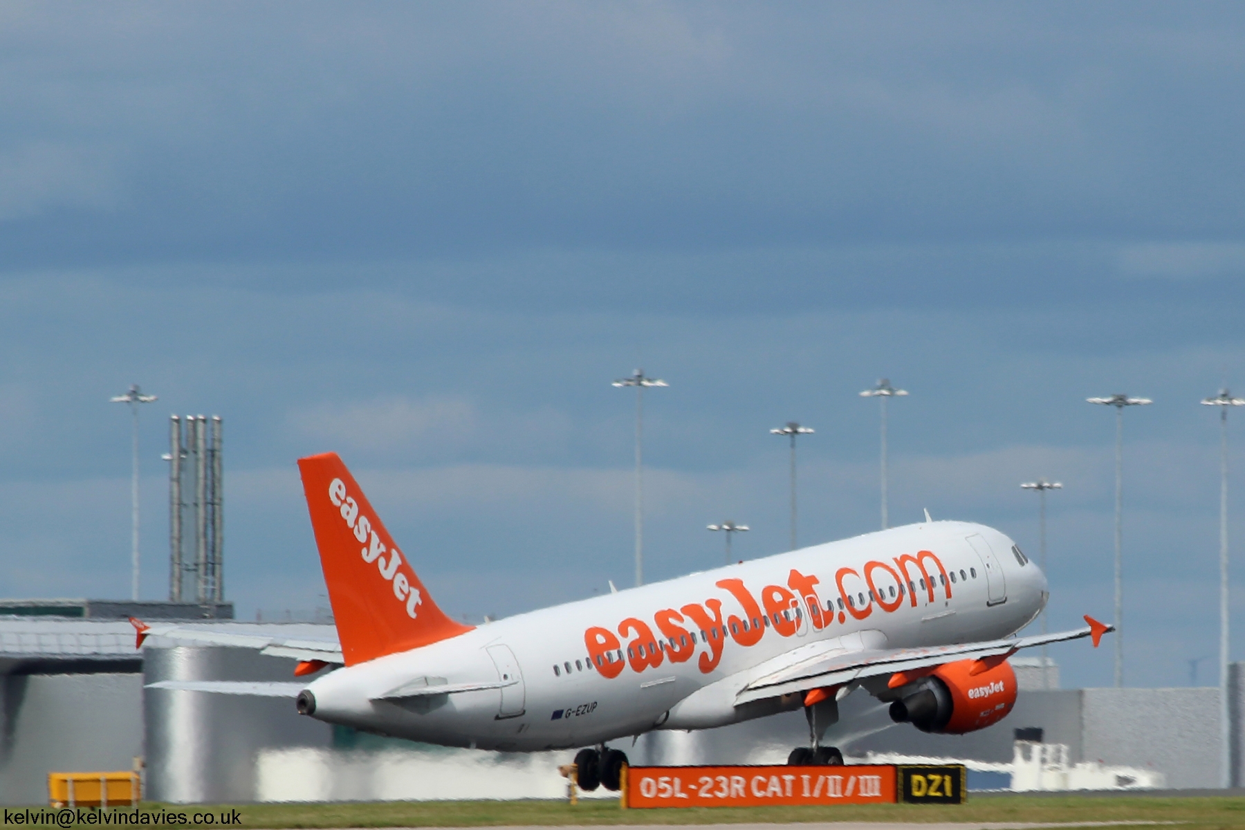 Easyjet A320 G-EZUP