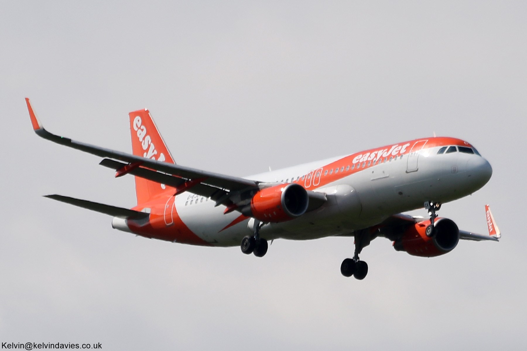 easyJet UK A320 G-EJCV