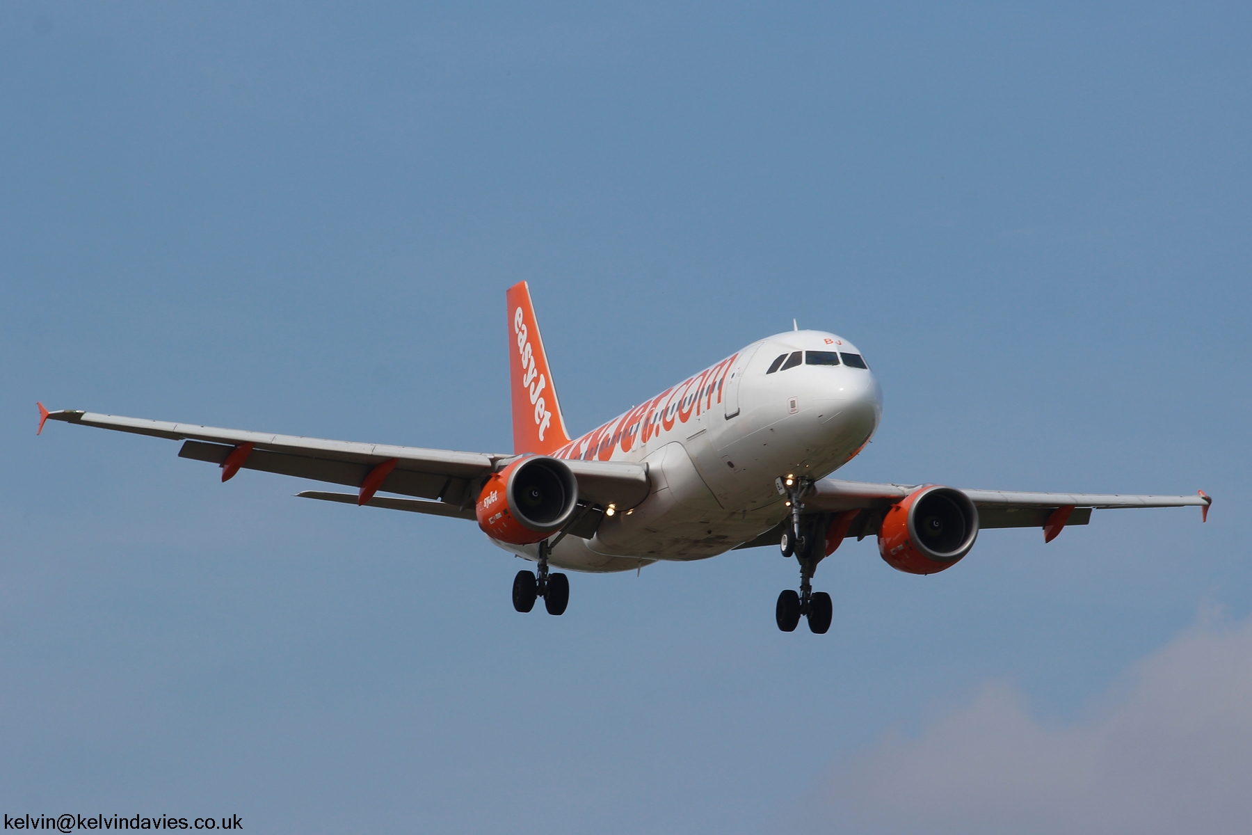 easyJet A319 G-EZBJ
