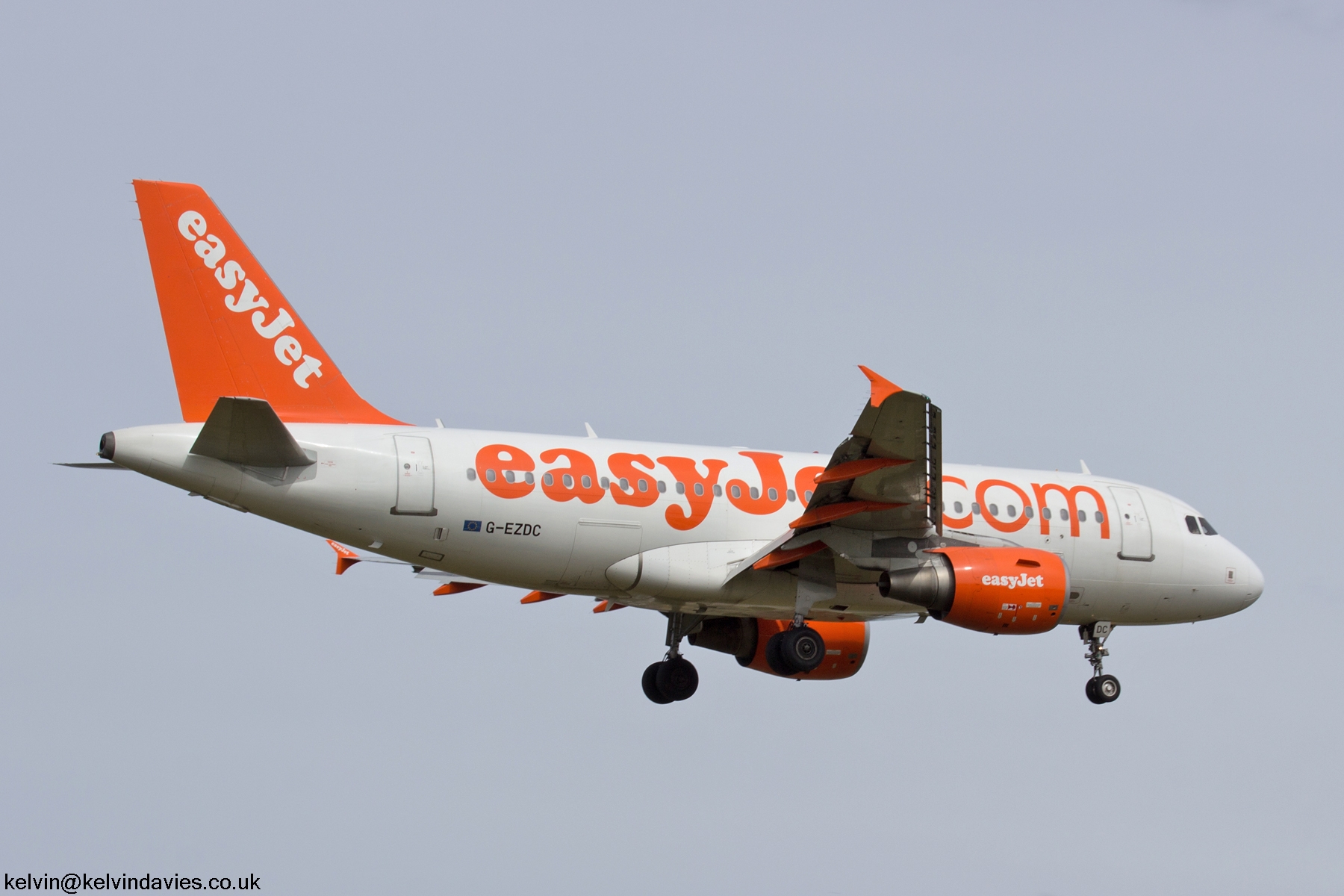 EasyJet A319 G-EZDC