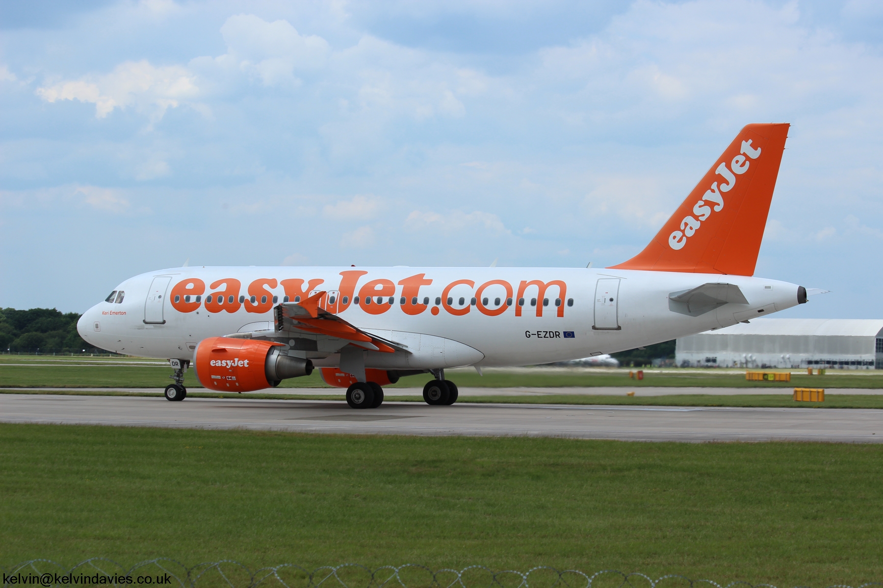 Easyjet A319 G-EZDR