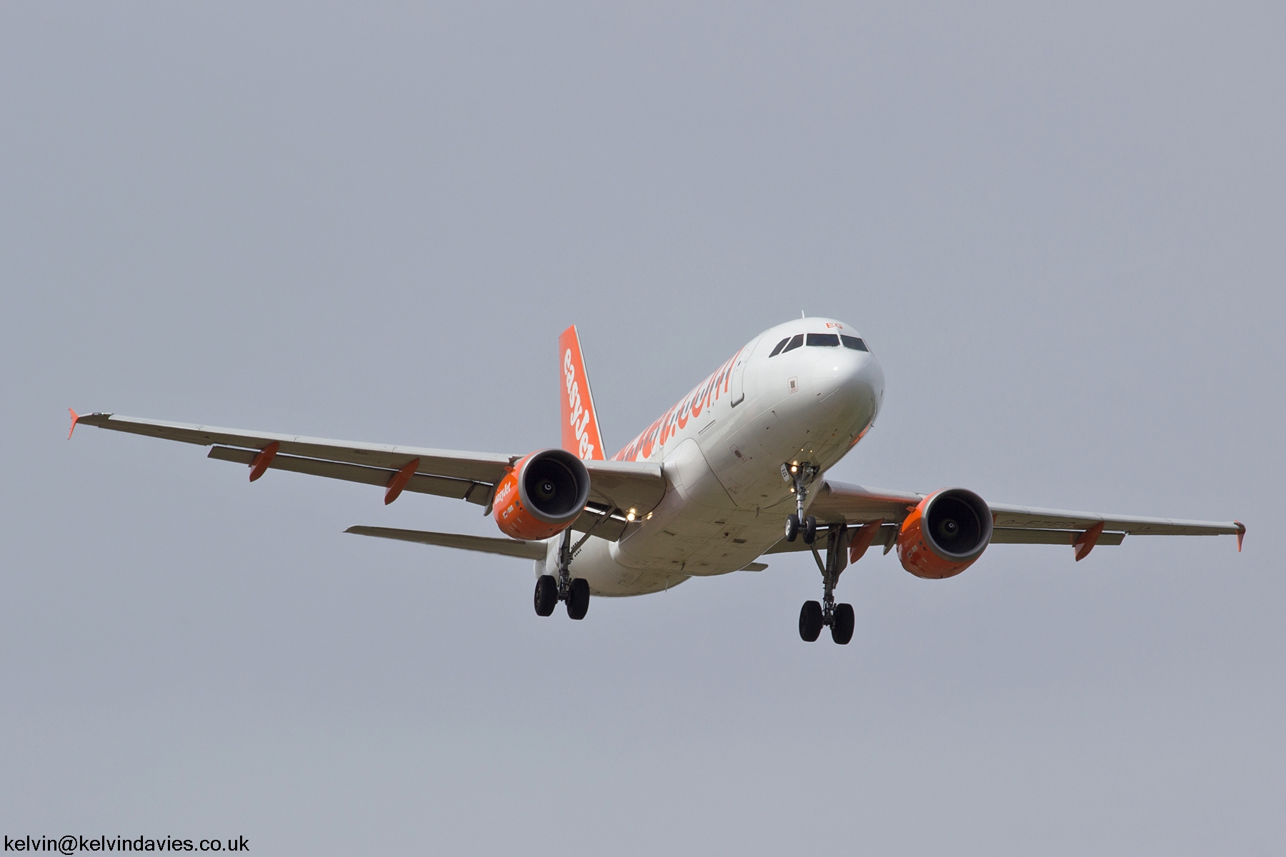 EasyJet A319 G-EZEG