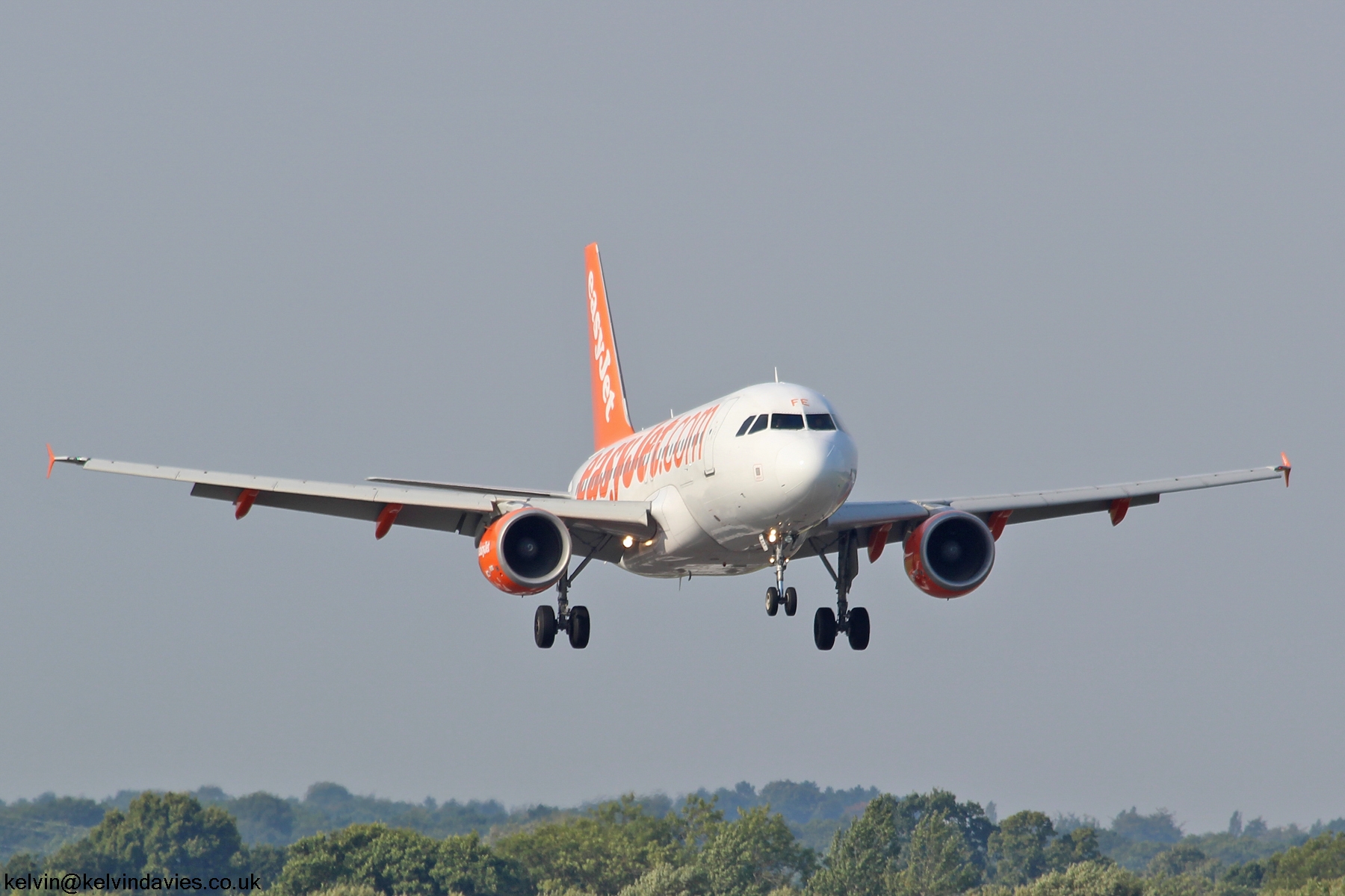 Easyjet A319 G-EZFE