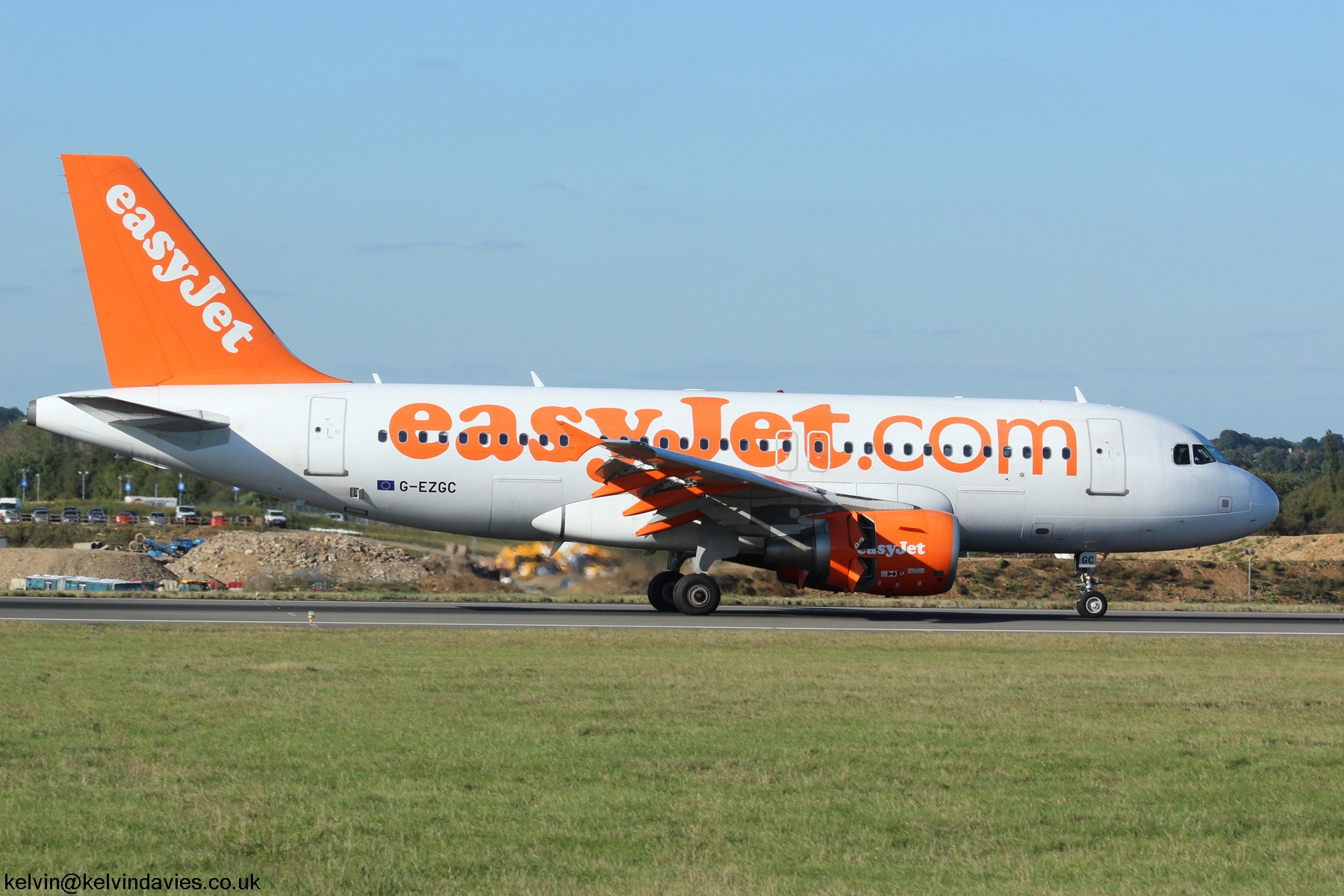 easyJet A319 G-EZGC