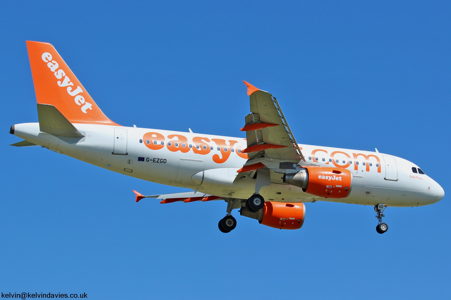 Easyjet A319 G-EZGD
