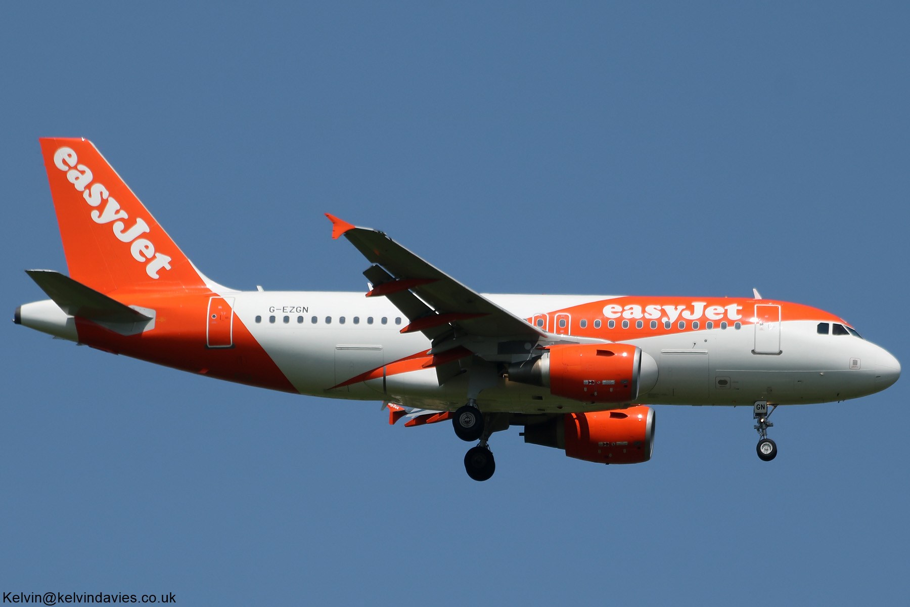 easyJet A319 G-EZGN