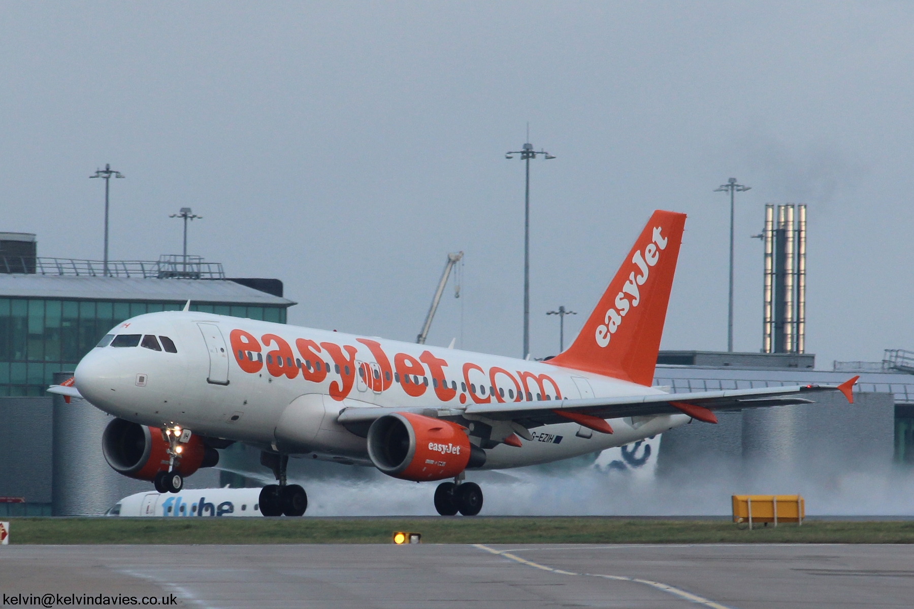 Easyjet A319 G-EZIH