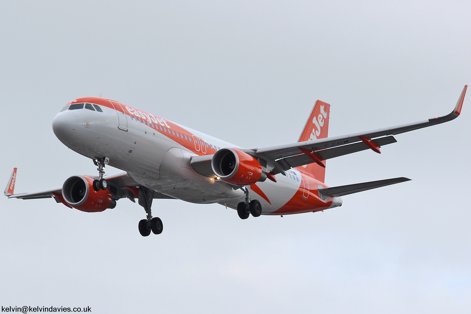 Easyjet A320 G-EZOW