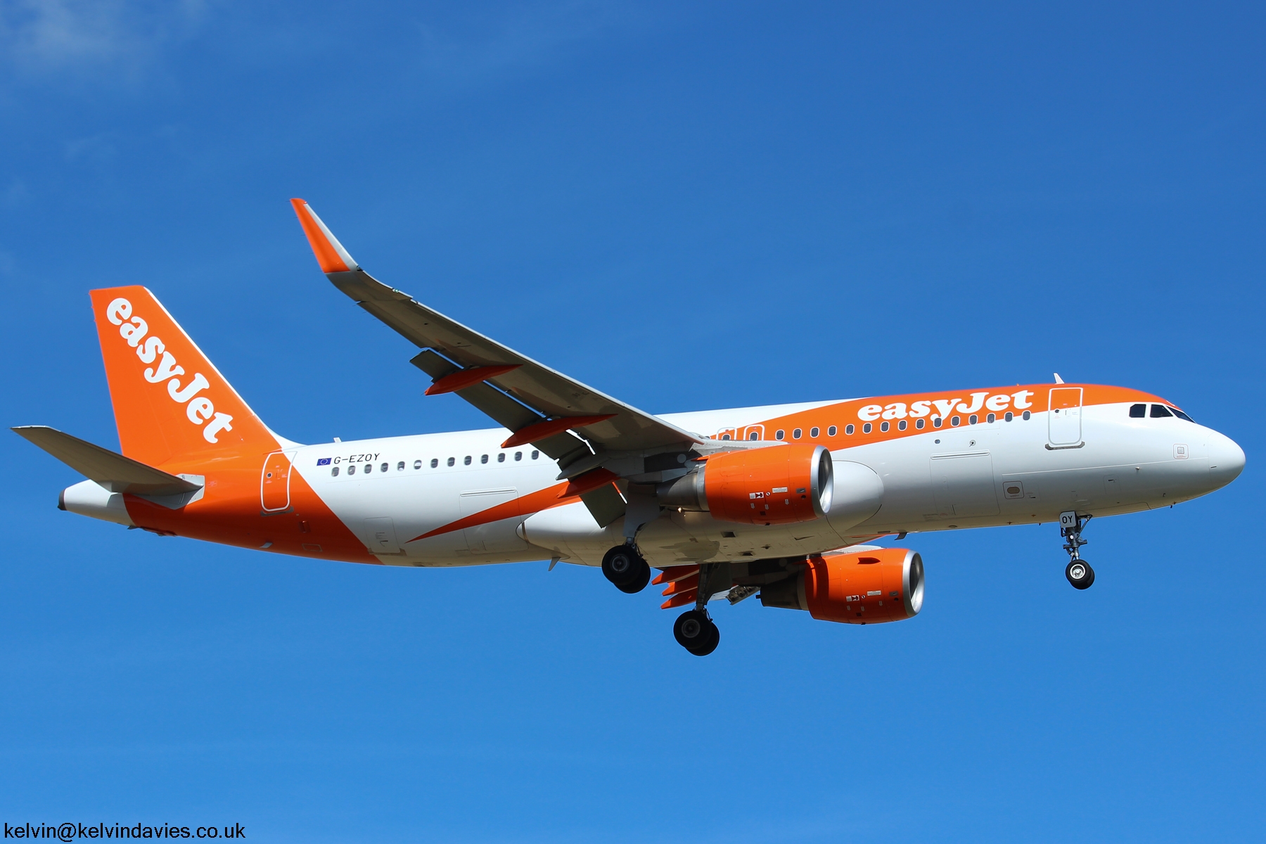 easyJet A320 G-EZOY