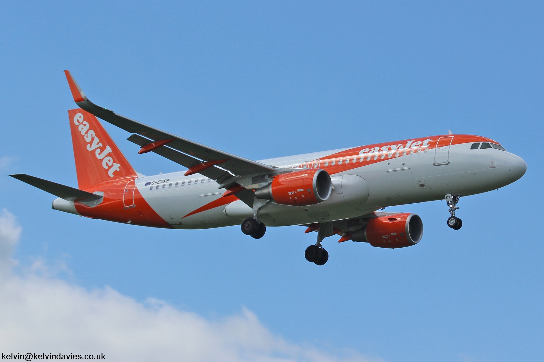 Easyjet A320 G-EZPE